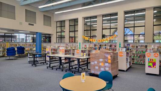French Valley Elementary School Library in Winchester