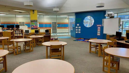 Shadydale Elementary School Library in Houston