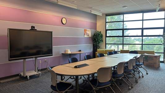 Merritt College Room R112 - Conference Room in Oakland