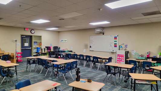 Boulder Ridge Elementary School in Sun City California Slideshow Image 9