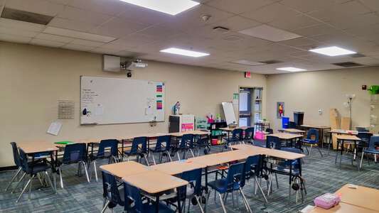 Boulder Ridge Elementary School Classroom Standard in Sun City