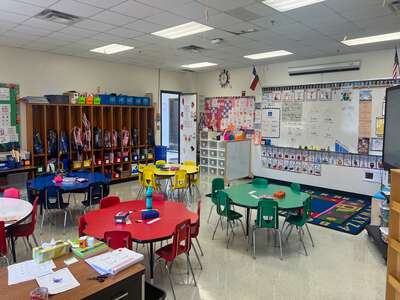 Jimmie Tyler Brashear Elementary School Classroom Standard in Dallas