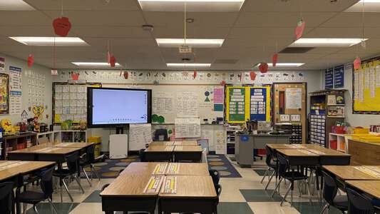 Will Rogers Elementary School Classroom Standard in Lynwood