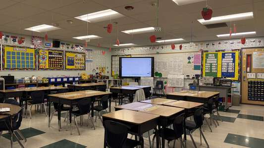 Will Rogers Elementary School Classroom Standard in Lynwood