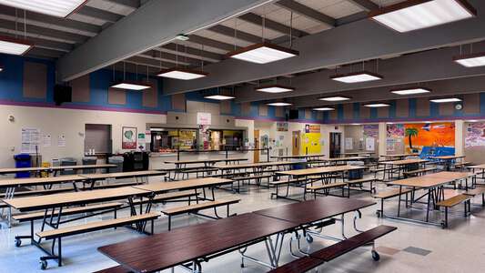 Beaumont Middle School Cafeteria in Portland