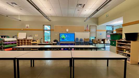 Robert Frost Elementary School Art & Science Room in Kirkland 2