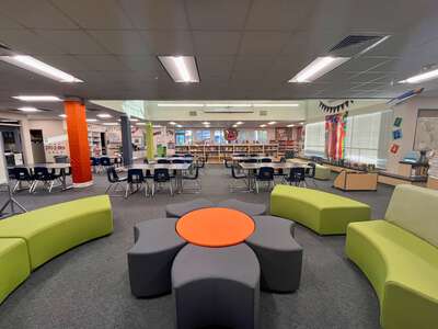 Emma C Smith Elementary School Library in Livermore 5