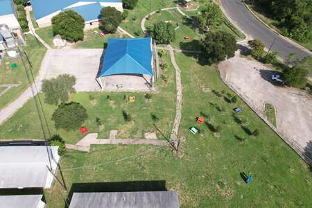 Widen Elementary School Outdoor Basketball Courts in Austin