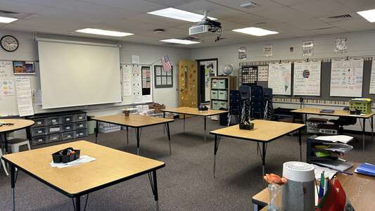 Patrick Elementary School Classroom Standard in Bufiord
