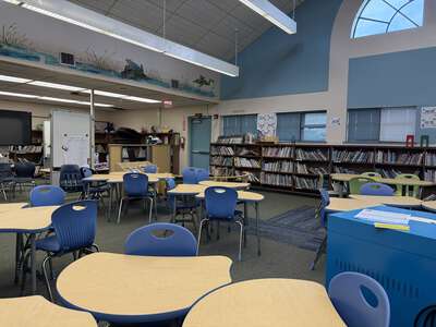 Thomas Jefferson Elementary School Library (3 hr min) in Jacksonville