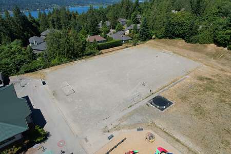 Elizabeth Blackwell Elementary School Field - Practice in Sammamish