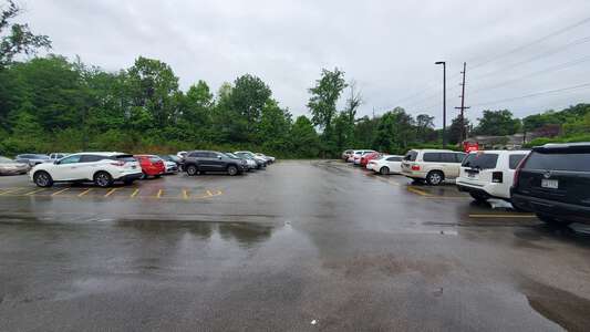 Pond Gap Elementary School Parking Lot - Side in Knoxville