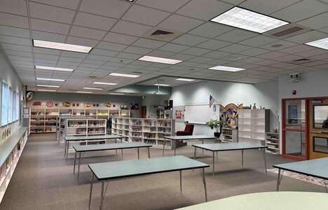 Ronald Reagan Elementary School Library in Nampa 2