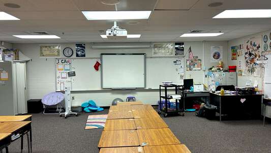 Jenkins Elementary School Classroom Standard in Lawrenceville