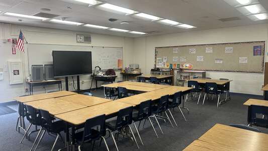 Hage Elementary School Classroom Standard in San Diego
