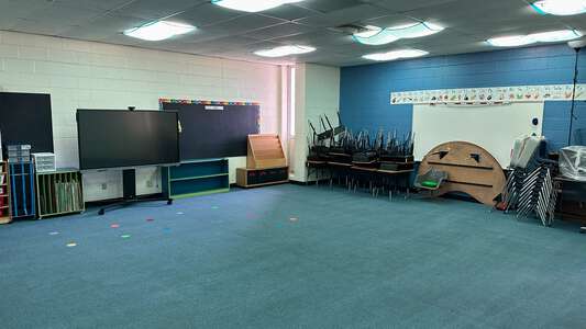 Forest North Elementary School Classroom Standard in Austin