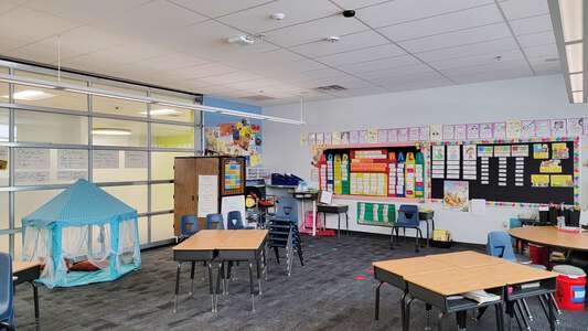 Ullom - J. M. Elementary School Classroom Standard in Las Vegas 2