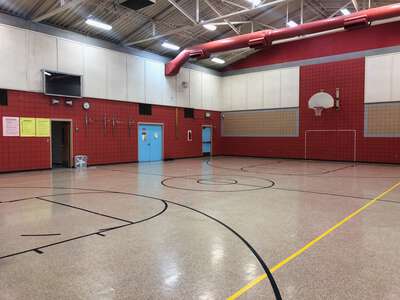 Roosevelt Middle School Gym - Aux in Tijeras
