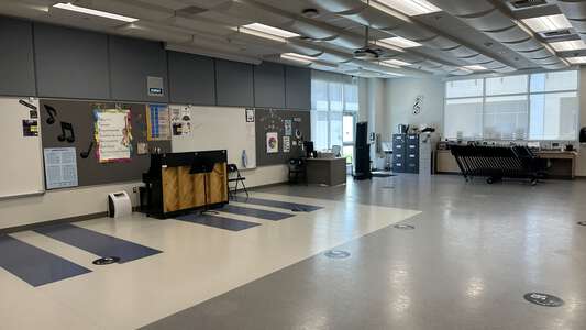 Loma Ridge Elementary School Music Lab 2 in Irvine