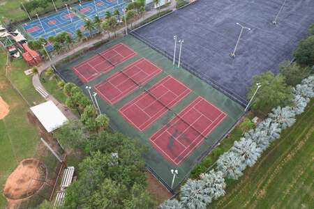Barbara Goleman Senior High School Tennis Courts in Miami Lakes