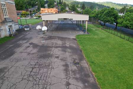 Chapman K-5 School Outdoor Basketball Courts in Portland 5