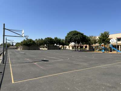 Bakman Elementary School Outdoor Basketball Courts in Fresno