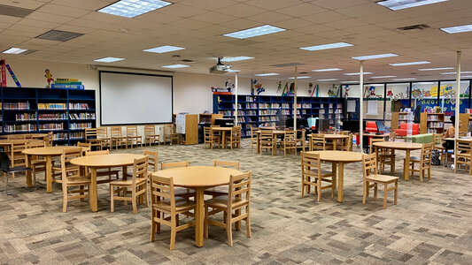 Hilliard Elementary School Library in Houston