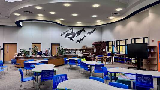 Jerry R. Junkins Elementary School Library in Carrolton