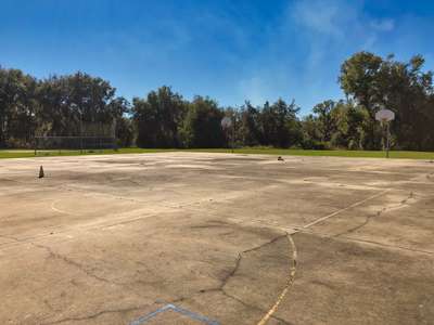 Oak Park Middle Outdoor Basketball Courts in Leesburg