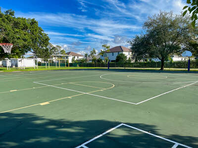 Flamingo Elementary School Outdoor Basketball Courts in Davie
