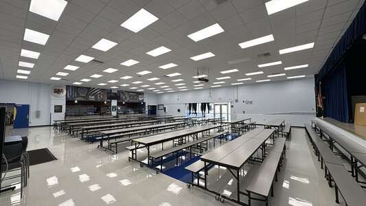 Fox Chapel Middle School Cafeteria in Spring Hill 5