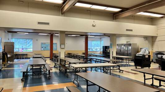 Beaver Acres Elementary School Cafeteria in Beaverton