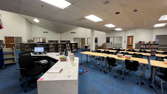 Mockingbird Elementary School Library - MKB in Coppell