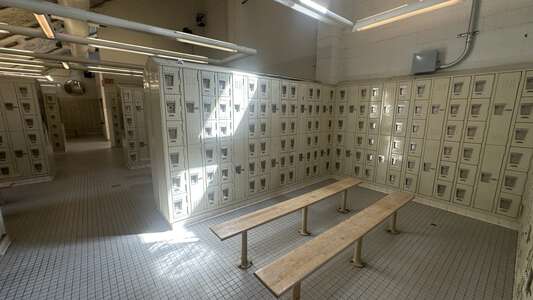 Deer Valley High School Locker Rooms - Boys in Antioch