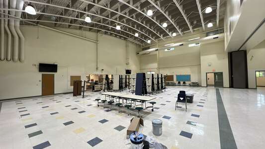 Selwyn Elementary School Cafeteria in Charlotte 3