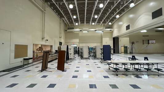 Selwyn Elementary School Cafeteria in Charlotte 4
