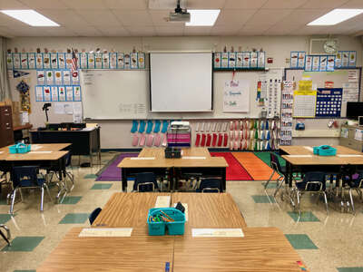 Pony Express Elementary School Classroom Standard in Sacramento