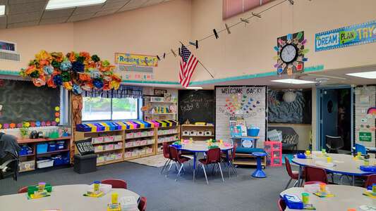 Oak Hills Elementary Classroom Standard in Oak Park