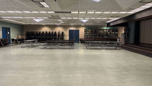 Dartmouth Middle School Multi-Purpose Room in Hemet