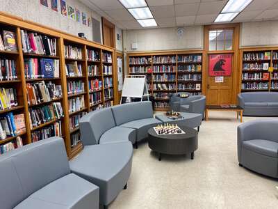 von Steuben - Friedrich W. von Steuben Metropolitan Science High School Library in Chicago