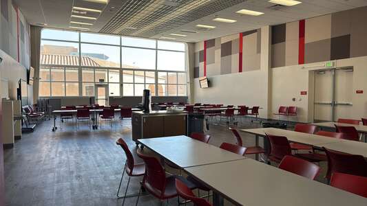 Palm Springs High School Cafeteria in Palm Springs 4
