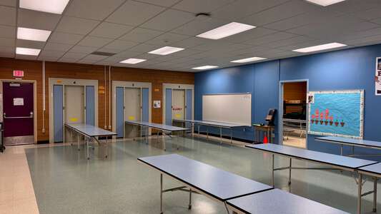 Brush College Elementary School Cafeteria in Salem 4
