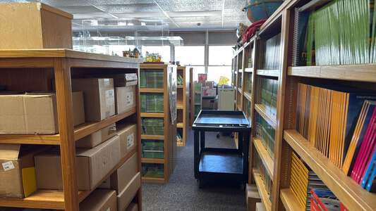 Yucca Loma Elementary Library in Apple Valley 2