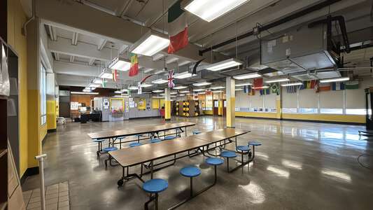 Harahan Elementary School Cafeteria in Harahan 4