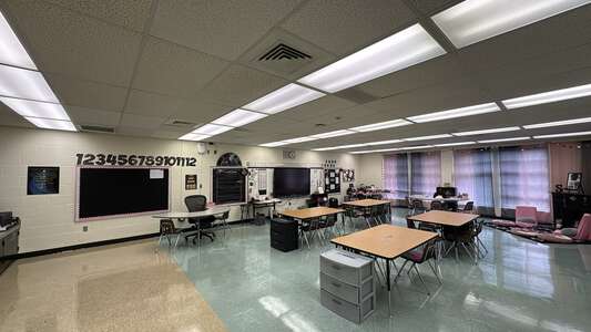 Deltona Elementary School Classroom Standard in Spring Hill 2