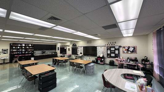 Deltona Elementary School Classroom Standard in Spring Hill 3