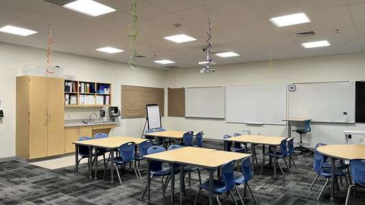 May Street Elementary School Classroom Standard in Hood River 3