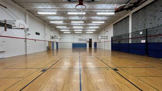 Spencer Butte Middle School Gym - Small in Eugene