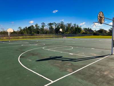 Castle Creek Elementary School Outdoor Basketball Courts in Orlando