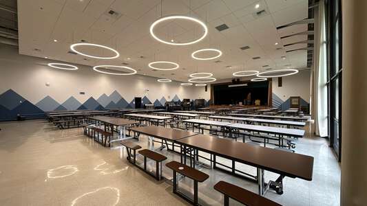 Mountain View Middle School Cafeteria in Beaverton 2